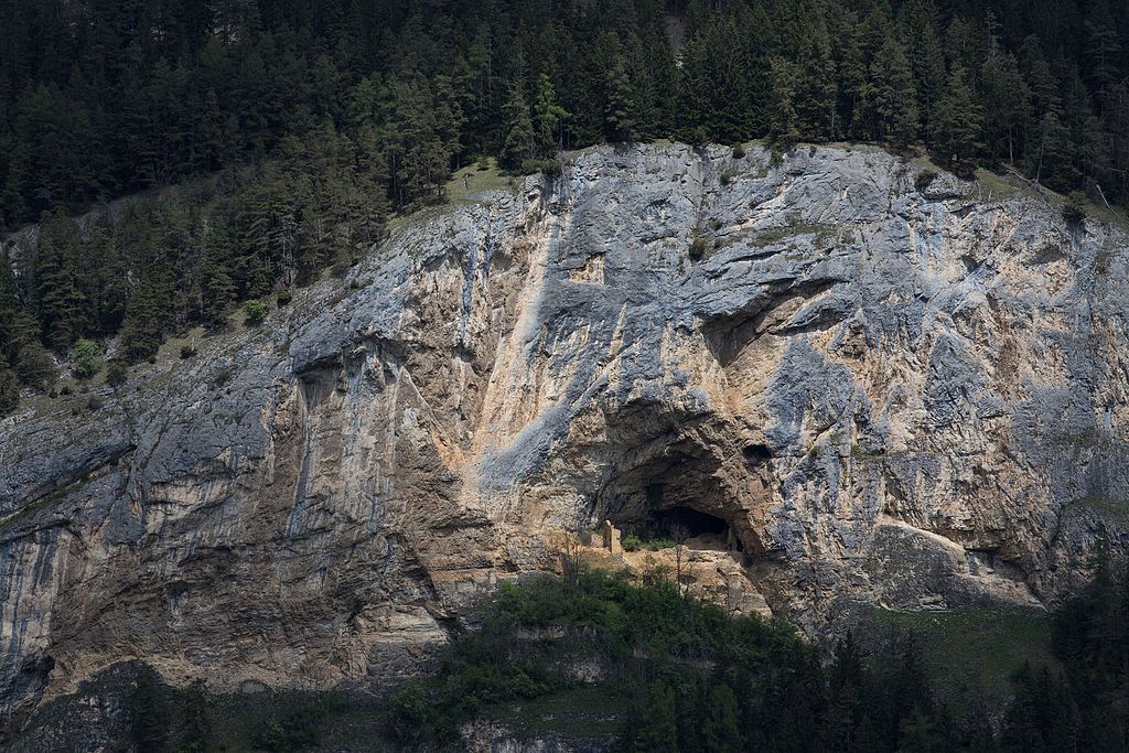 13 Complex Cave Castles, Temples, and Buildings Carved In Mountains 13 Complex Cave Castles, Temples, and Buildings Carved In Mountains