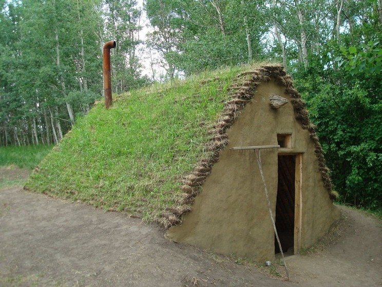 25 Ways to Build a House From Around the World: From Ancient Greece to Today 25 Ways to Build a House From Around the World: From Ancient Greece to Today