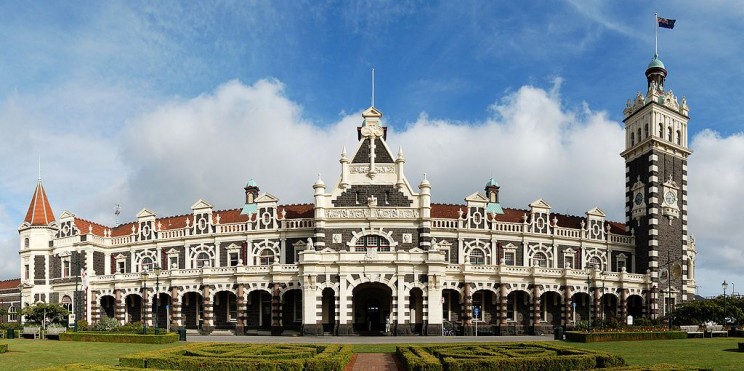 21 Of the Most Stunning Train Stations Around the World 21 Of the Most Stunning Train Stations Around the World