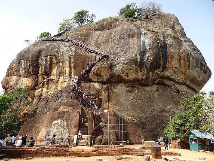 The 31 Lost Cities You Might Not Know: From The City That Sank in One Night to the Refuge City of the Rainforest The 31 Lost Cities You Might Not Know: From The City That Sank in One Night to the Refuge City of the Rainforest