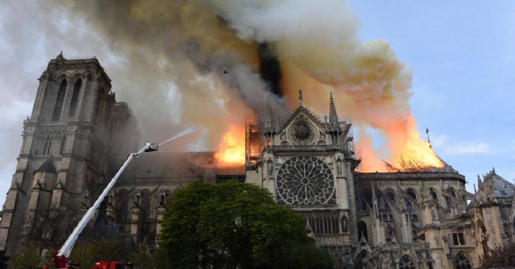 notre dame reconstruction fire