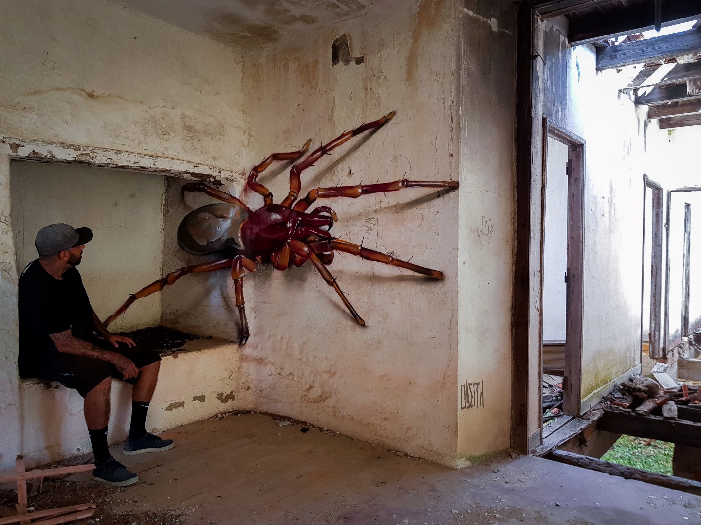 Odeiths paintings of insects have a scary 3D quality.
