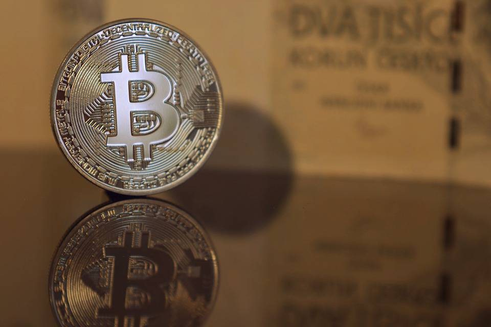 worst valentines tech gifts bitcoin
