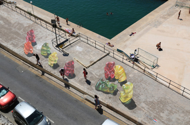 25+ Amazing Images of 3D Street Art 25+ Amazing Images of 3D Street Art