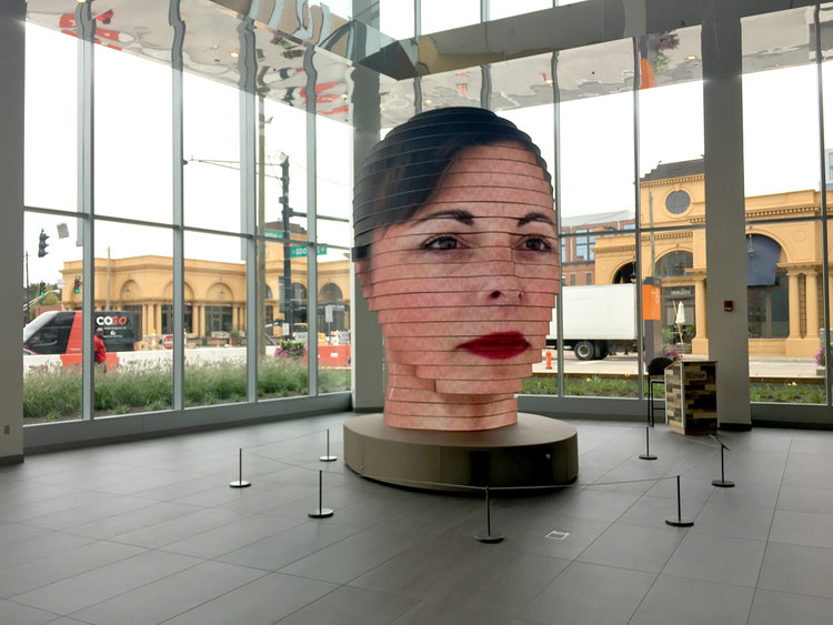 This Public Art Installation Blows Up Your Selfie 17 Times Larger This Public Art Installation Blows Up Your Selfie 17 Times Larger
