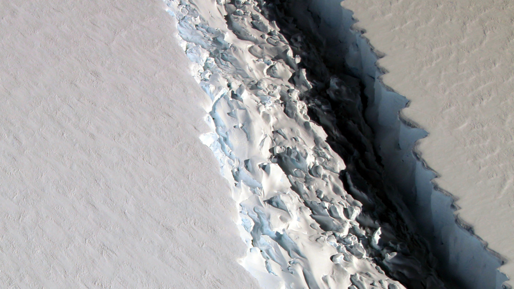 Timelapse Shows How This Trillion-Ton Iceberg Broke off Antarctica Timelapse Shows How This Trillion-Ton Iceberg Broke off Antarctica