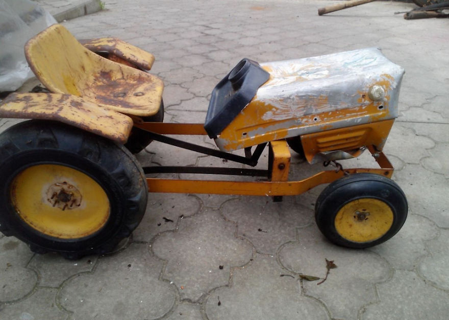 Old Russian Pedal Cars Undergo Brilliant Restoration Old Russian Pedal Cars Undergo Brilliant Restoration