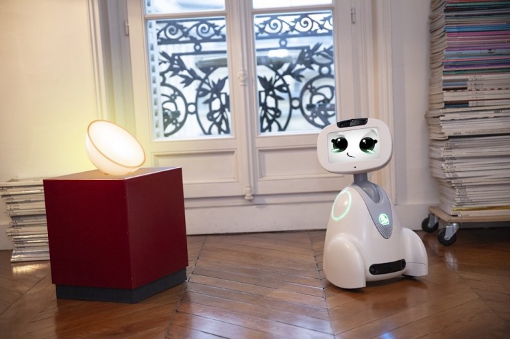 Here Are 5 Cute Robots You Should Ask Santa For This Christmas
