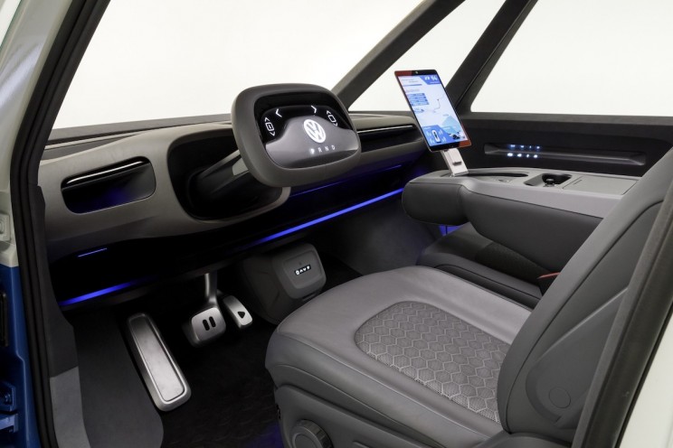 9 of The Coolest Cars From the 2018 LA Auto Show 9 of The Coolest Cars From the 2018 LA Auto Show