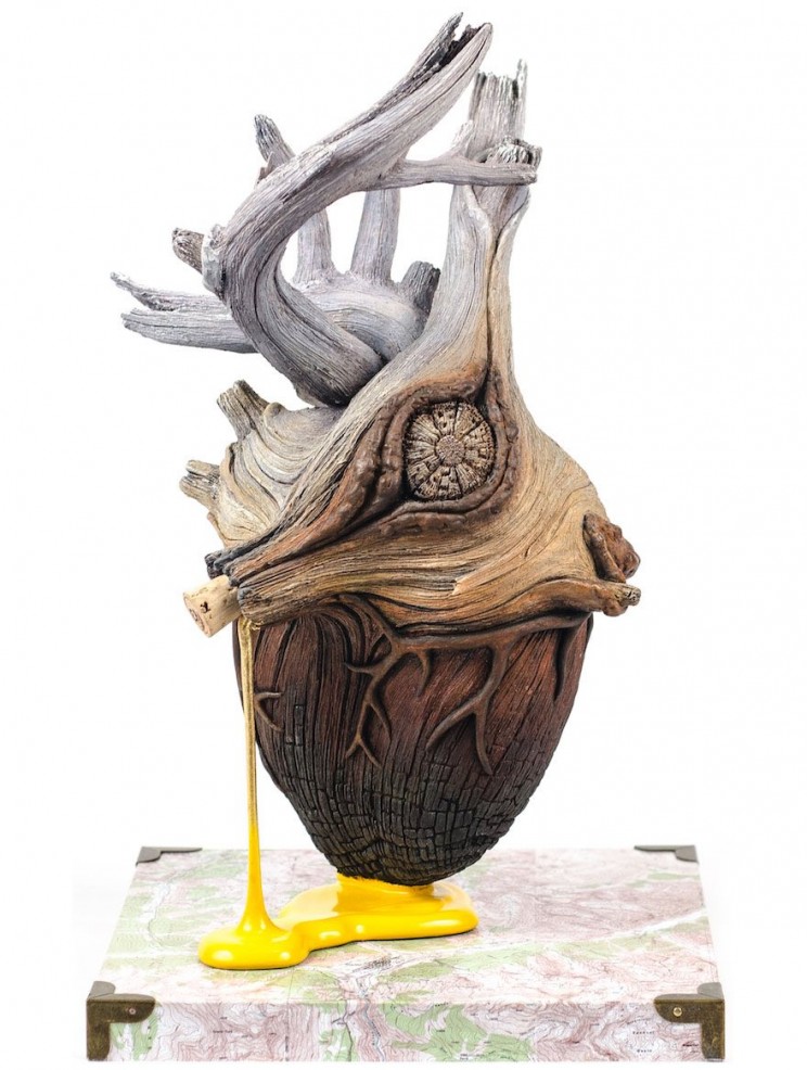 These Hyperrealistic Sculptures That Look Like Wood Are Actually Made of Ceramics These Hyperrealistic Sculptures That Look Like Wood Are Actually Made of Ceramics