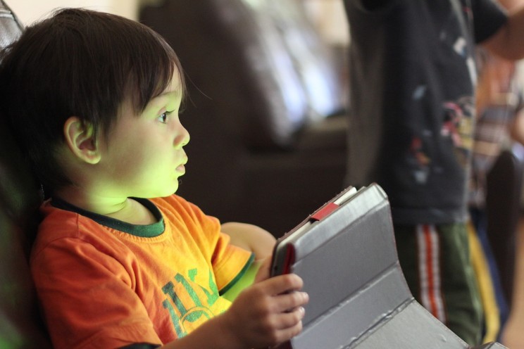 Impact of Virtual Screen on Child Impact of Virtual Screen on Child