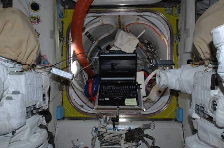 ISS Astronauts Just Watched the Latest Star Wars Film in Space ISS Astronauts Just Watched the Latest Star Wars Film in Space