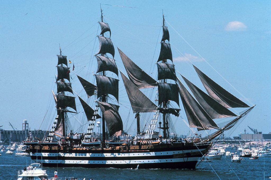 13 Most Beautiful Sailing Ships of All-Time That Will Give You Travel Envy 13 Most Beautiful Sailing Ships of All-Time That Will Give You Travel Envy