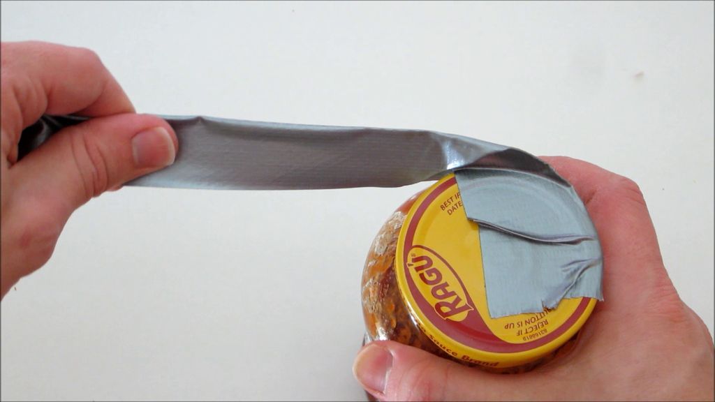13 Situations You Didn't Know Stuff Lying Around Your House Could Get You out Of 13 Situations You Didn't Know Stuff Lying Around Your House Could Get You out Of