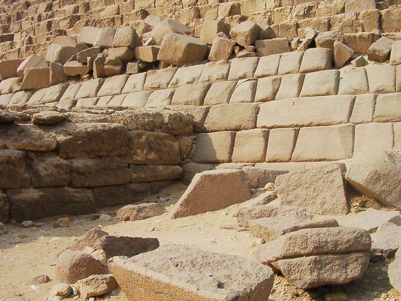 Explore 30 Interesting Facts about the Ancient Egyptian Pyramids Explore 30 Interesting Facts about the Ancient Egyptian Pyramids