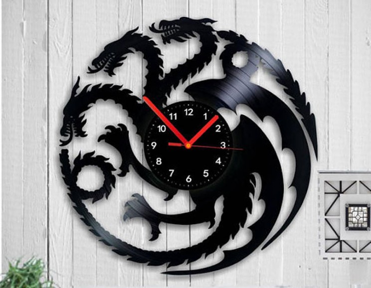 17 Wall Clock Designs That Are Sure to Turn Heads in Your Home