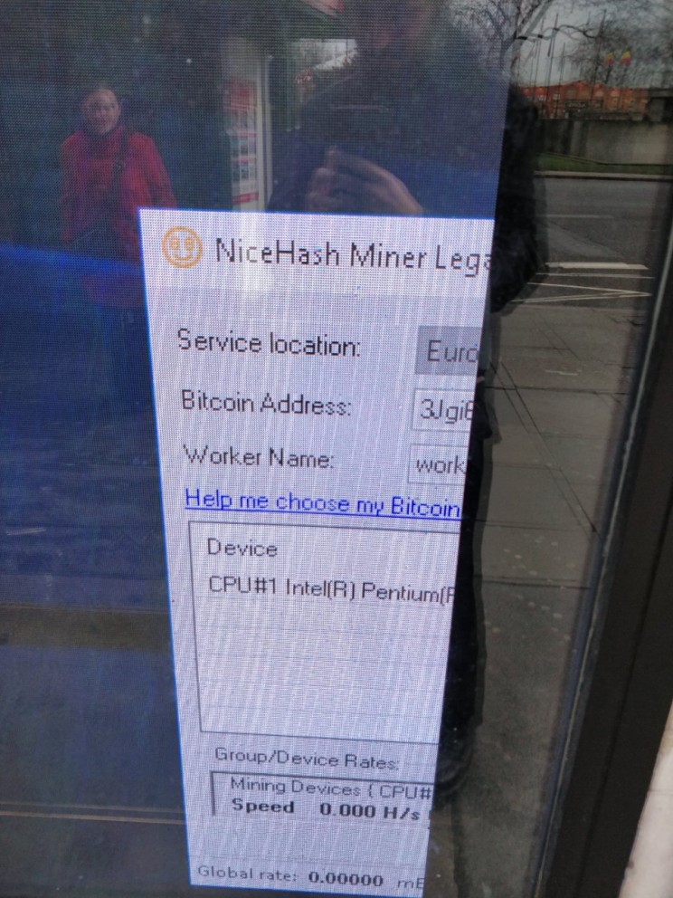 Hackers Hijack Advertising Screen in London for Cryptocurrency Mining