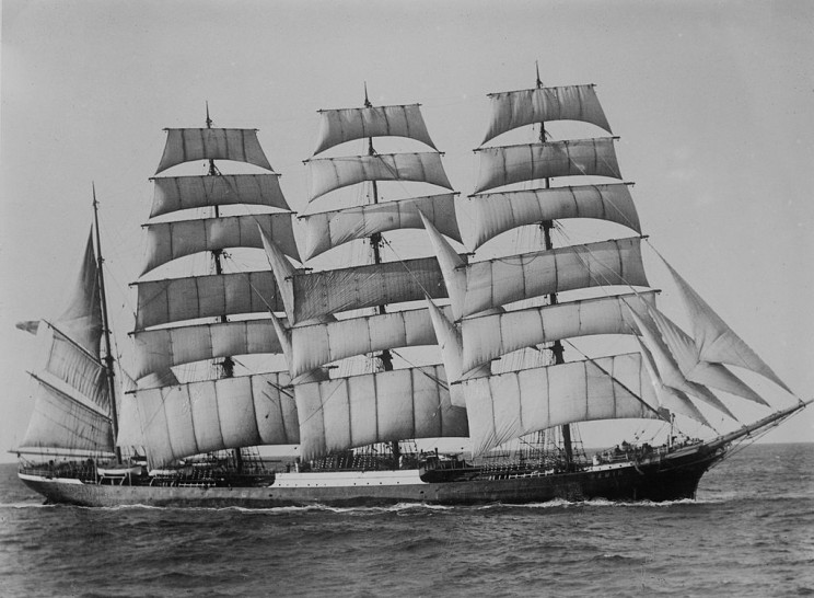 13 Most Beautiful Sailing Ships of All-Time That Will Give You Travel Envy 13 Most Beautiful Sailing Ships of All-Time That Will Give You Travel Envy