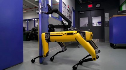 The Funniest Tweets About Boston Dynamics' Dog-Like Robot Opening Doors