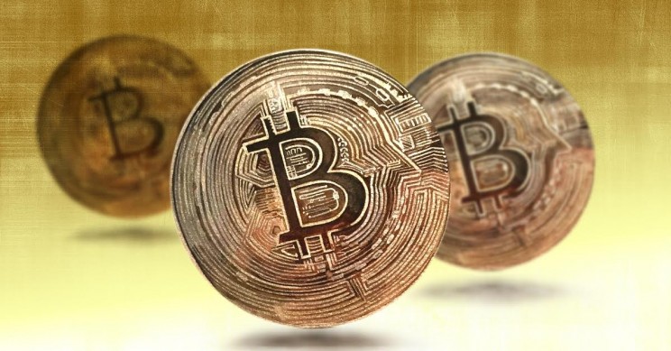 Bitcoin Falls Below $8000 for the First Time Since November