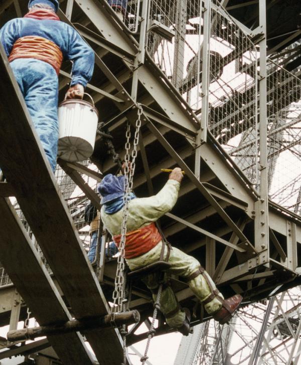 23 Eiffel Tower Facts You'll Be Surprised to Read 23 Eiffel Tower Facts You'll Be Surprised to Read
