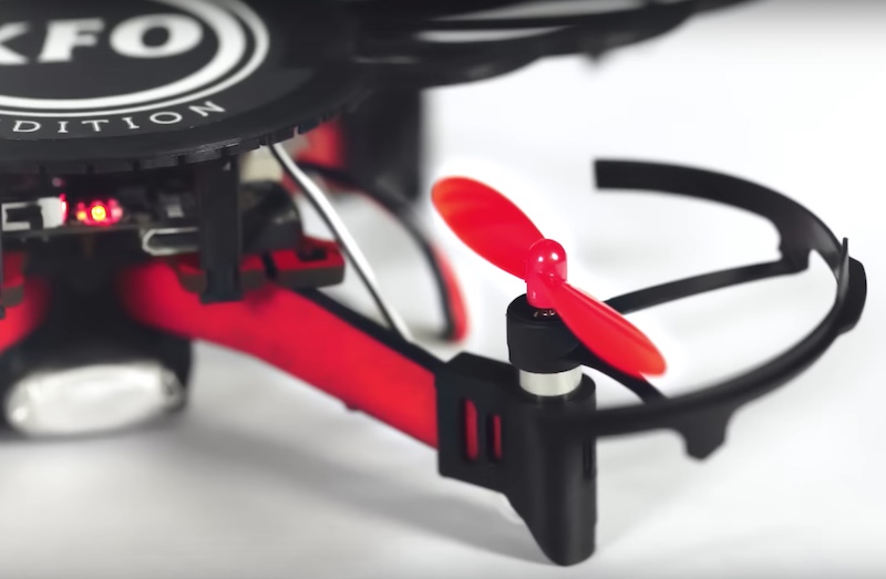KFC Now Has a Chicken Wing Box That Turns Into a DIY Drone KFC Now Has a Chicken Wing Box That Turns Into a DIY Drone