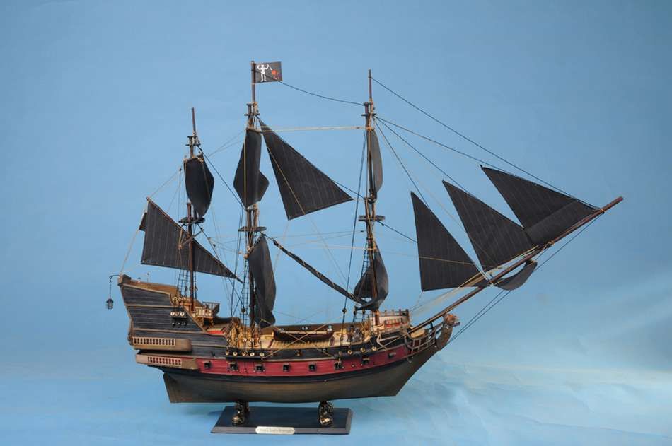 Paper Fragments From Blackbeard's Ship Reveal What Pirates Liked to Read Paper Fragments From Blackbeard's Ship Reveal What Pirates Liked to Read