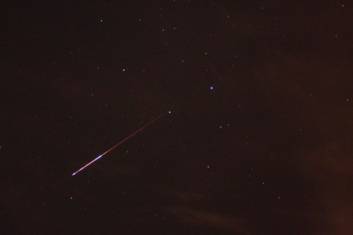 Researchers Discover Why Meteors Explode Before They Hit Earth Researchers Discover Why Meteors Explode Before They Hit Earth