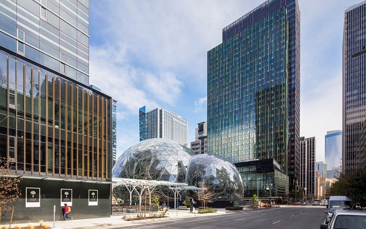 Amazon Finally Unveils Spheres, Their New Natural, Domed Work Spaces Amazon Finally Unveils Spheres, Their New Natural, Domed Work Spaces