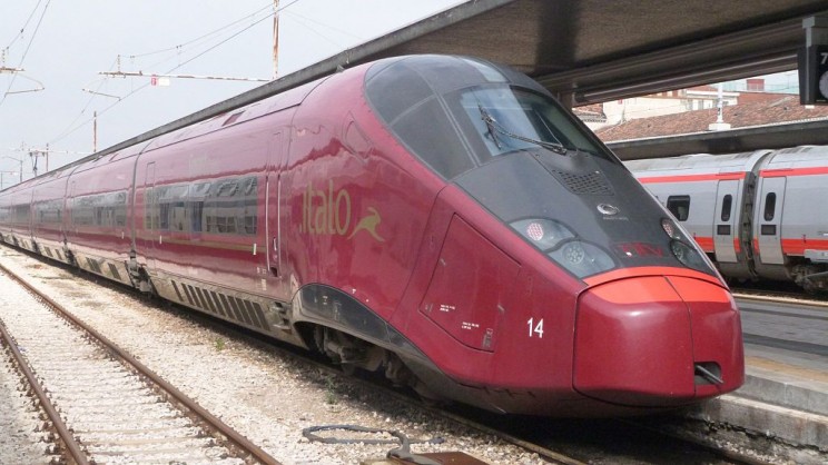 Top 10 Most Performant High-Speed Rail Trains of the World Top 10 Most Performant High-Speed Rail Trains of the World