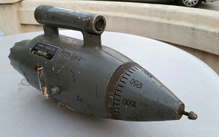 WWII Fighter Plane Gun Camera Pops Up on eBay for $7,000 WWII Fighter Plane Gun Camera Pops Up on eBay for $7,000