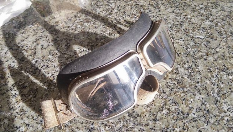 20 WWII Engine Parts, Weapons, and Odd Pieces You Can Buy on the Internet 20 WWII Engine Parts, Weapons, and Odd Pieces You Can Buy on the Internet