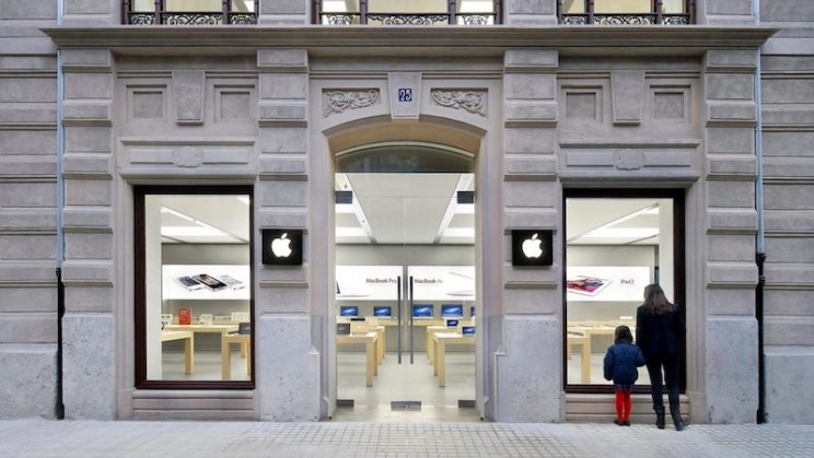 Second iPhone Battery Explosion in Two Days Causes Apple Store Evacuation in Spain