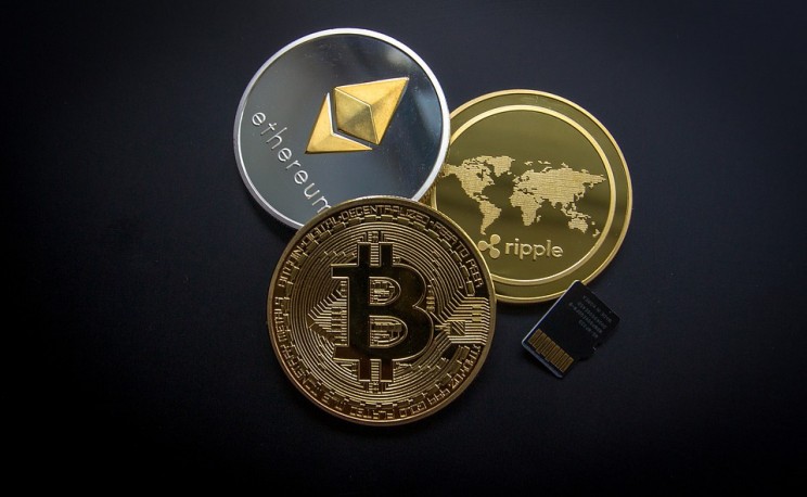 Bitcoin Falls Below $10,000 in Market-Wide Dip