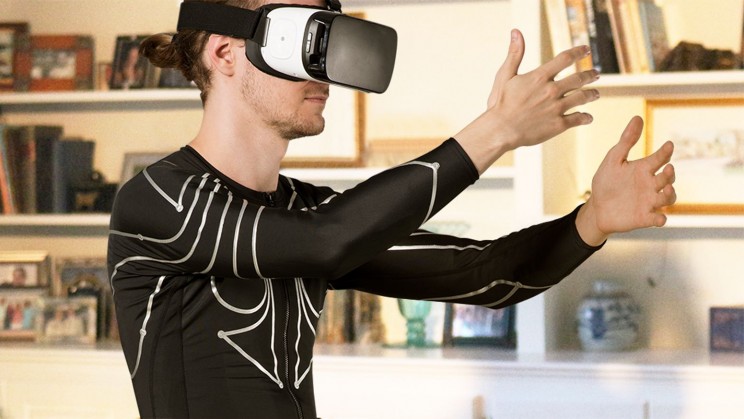 Your Whole Upper Body Becomes a Game Controller When Wearing This Smart Shirt Your Whole Upper Body Becomes a Game Controller When Wearing This Smart Shirt