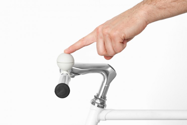 15 Best Cycling Gadgets that Bike Commuters Must Try