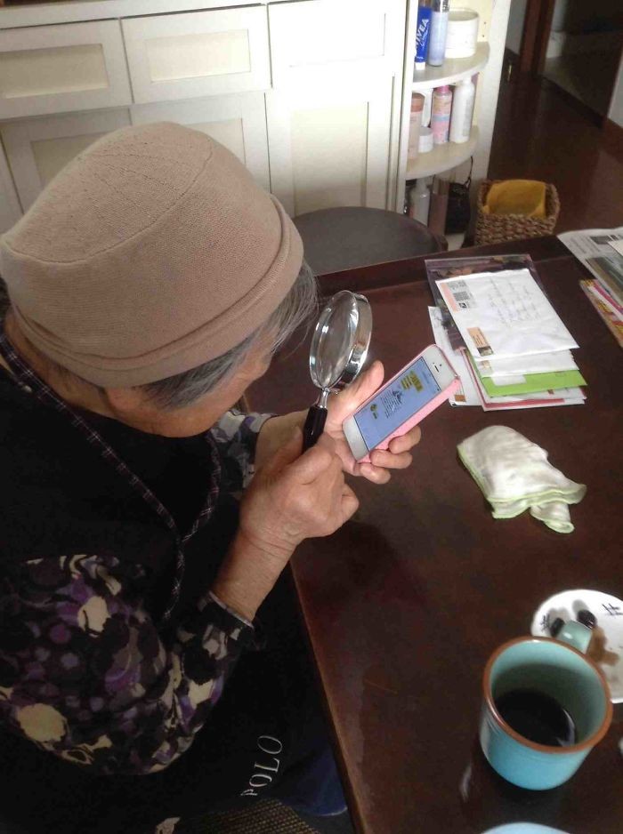 10 Hilarious Senior Citizen Tech Fails That Will Put a Smile on Your Face 10 Hilarious Senior Citizen Tech Fails That Will Put a Smile on Your Face