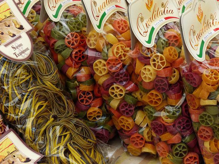 13 Bioplastic Innovations That Might Save the Environment 13 Bioplastic Innovations That Might Save the Environment