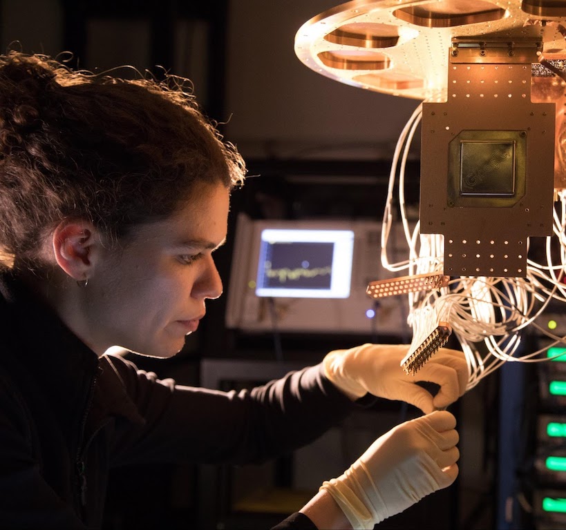Google's New 72-Qubit Processor Could Help Quantum Computing Go Mainstream Google's New 72-Qubit Processor Could Help Quantum Computing Go Mainstream