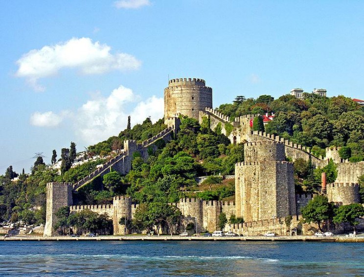 21 of the Great Fortresses Around the World 21 of the Great Fortresses Around the World