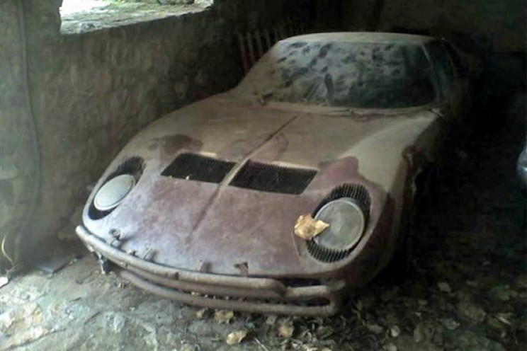 7 Super Expensive Cars That Were Abandoned
