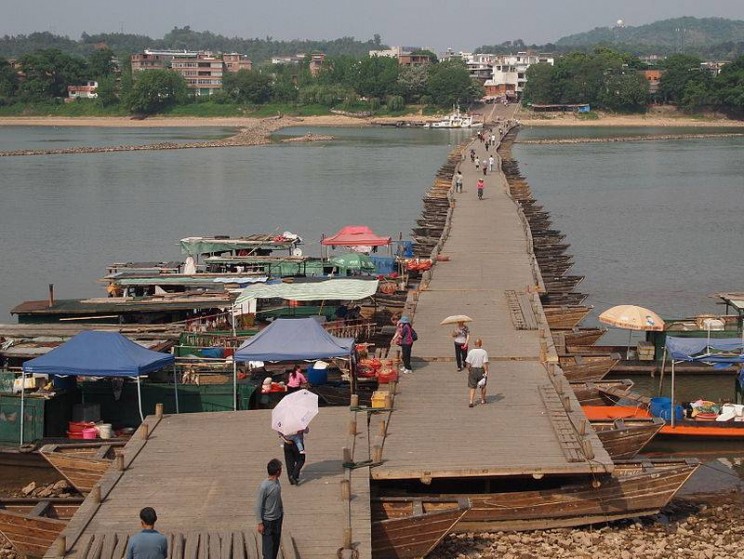The Pontoon Bridge: The Floating Bridge from Ancient China Used in the Biggest 20th Century Battles The Pontoon Bridge: The Floating Bridge from Ancient China Used in the Biggest 20th Century Battles