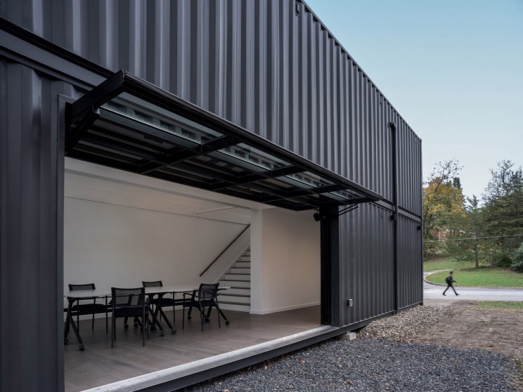 This $200K University Building Is Made of 4 Recycled Shipping Containers This $200K University Building Is Made of 4 Recycled Shipping Containers