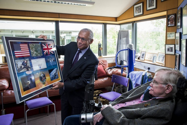 13 Stephen Hawking Quotes That Inspired the World