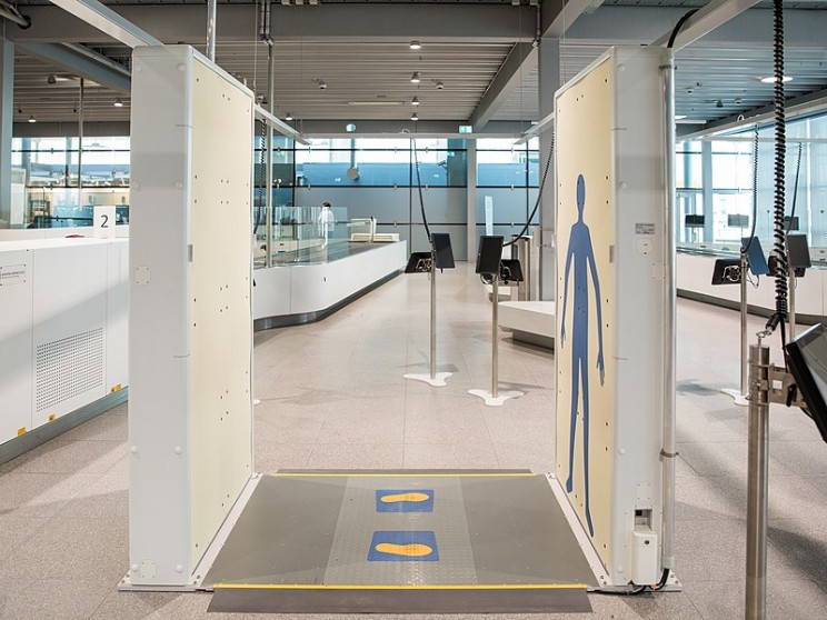myths about x-rays airport