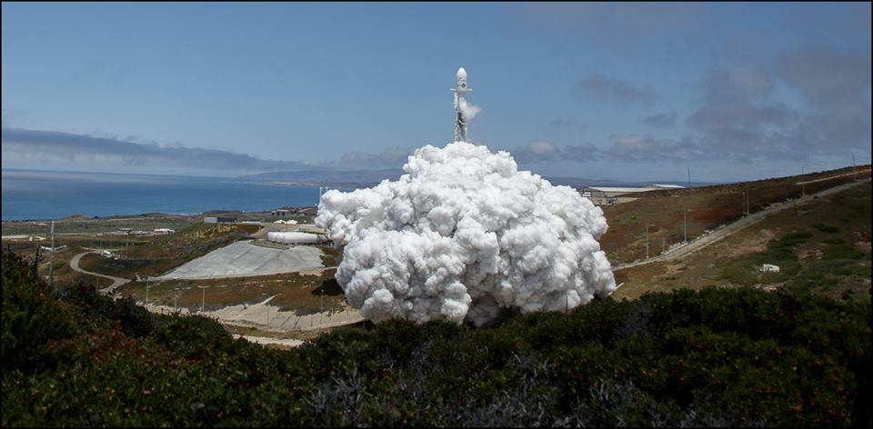 NASA Photographer's Camera Gets Scorched During SpaceX Rocket Launch NASA Photographer's Camera Gets Scorched During SpaceX Rocket Launch