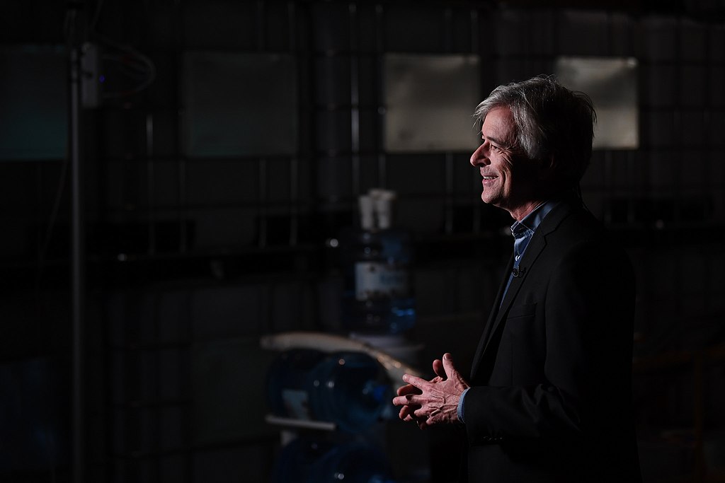 17 Experts Explain Why the Whole World Will Be Driving Electric Vehicles Sooner Than We Think 17 Experts Explain Why the Whole World Will Be Driving Electric Vehicles Sooner Than We Think