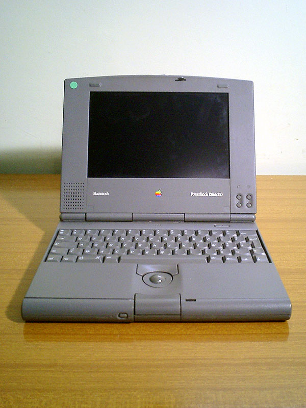 17 Apple Products From the 90s We Forgot About 17 Apple Products From the 90s We Forgot About