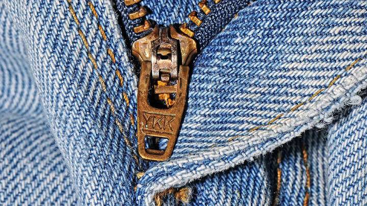 15 Things You Can Fix Around the House with a Rubber Band 15 Things You Can Fix Around the House with a Rubber Band