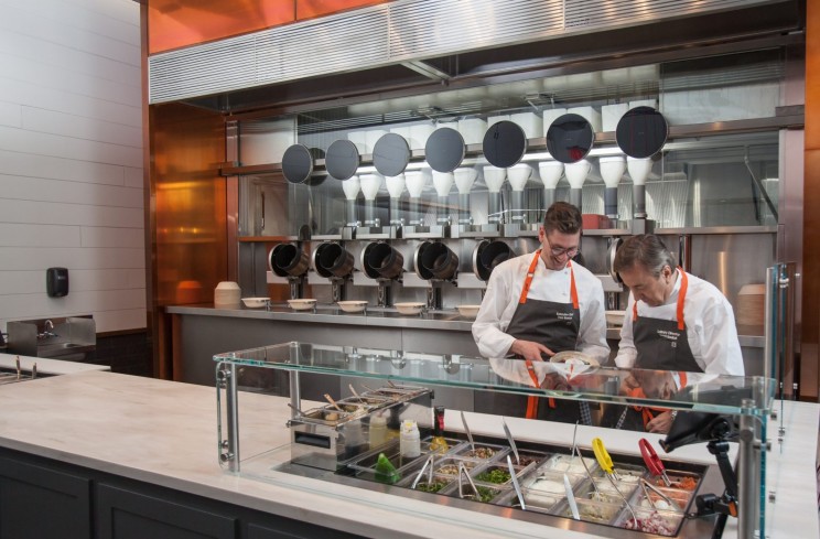 Robotic Chefs in Boston Give a Glimpse of Future Restaurants Robotic Chefs in Boston Give a Glimpse of Future Restaurants